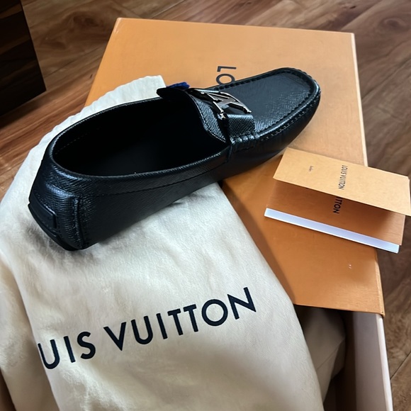New LV logo Louis Vuitton  leather 👞 Loafers it”s comes with box US size 8 - Picture 10 of 12